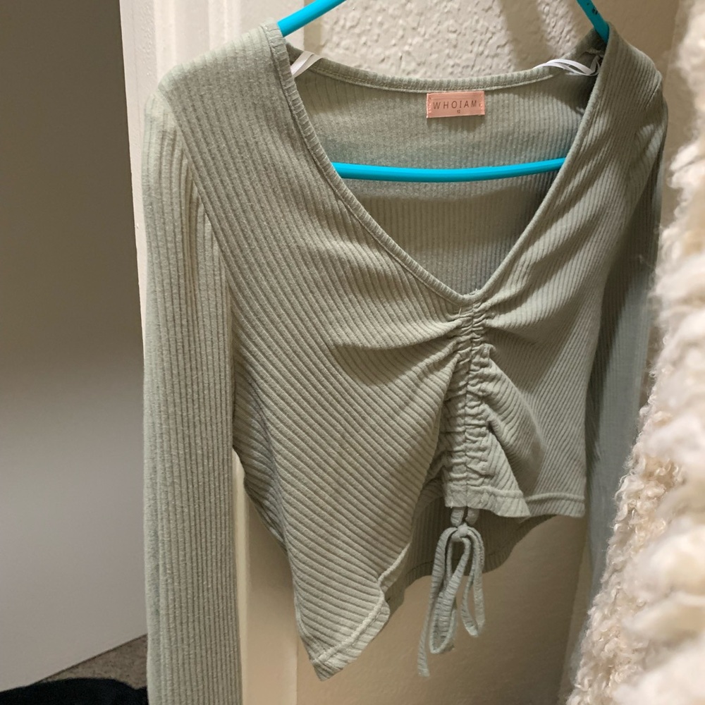 Sage crop top long sleeve